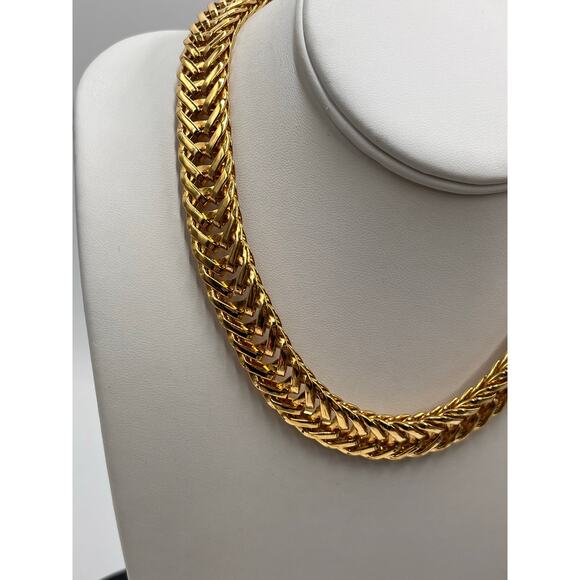 Ciner Authentic Vintage Polished Herringbone Wheat Link Heavy Chain Necklace - Picture 7 of 10